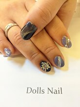 トータルビューティーサロン ドールズ(total beauty salon Dolls)/マグネットネイル　担当霜村