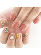 アイラッシュアンドネイル専門店 クラル(CURAR)/アシメネイル￥7980