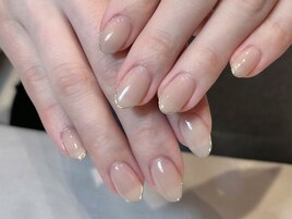 ベージュ×ミラーネイル(みな)