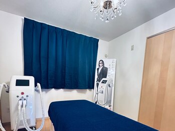 メルシー ドゥ(merci do)の写真/爆抜けモードで強い毛、濃い毛にも対応★最新機器使用で痛みも感じにくい◎脱毛初心者の方もお任せ下さい♪