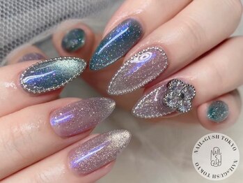 ネイルズガッシュ 川崎店(NAILsGUSH)の写真/≪洗練されたシンプル可愛いデザインがいっぱい≫シンプルだけど存在感があるデザインで指先を彩る♪