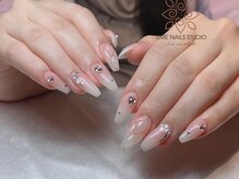 ウメネイルスタジオ(UME NAIL STUDIO)/題長さだしやり放題×つけ放