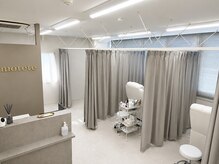 モテテ 名駅店(motete)の雰囲気（周りを気にせずゆったり過ごせる、落ち着いた店内）