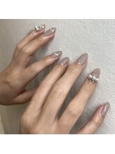 アンジー(Angie)/担当:鷲津