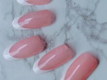 ジラソーレ(Girasole)/フレンチネイル