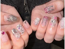 個性派ネイル　担当:高橋