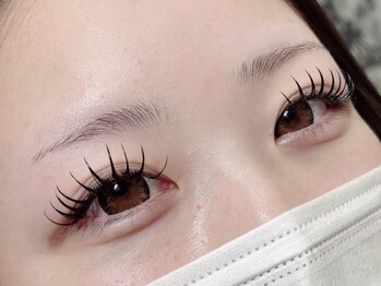 カロレ(CARORE)の写真/まつげが少ないけどボリュームは欲しい方に☆【広島希少◇&healthy】豊富なカール取扱♪似合う目元を提案◎