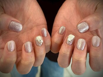 ヌル ネイル 堀江(NURU NAIL HORIE)/マグネットニュアンスネイル☆