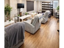 エムジュエリー(M Jewelry)の雰囲気（リニューアルしたばかりで綺麗な内装★）