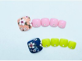 ワンピフラワーネイル