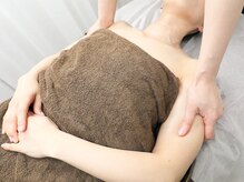 メヴィ(mavie)/デコルテマッサージ(3)脇.二の腕