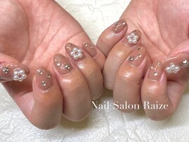 パールフラワーネイル【¥8,800】