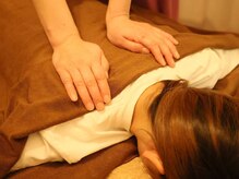 フー(Fuu)の雰囲気（じっくりとしっかりした圧で、もみほぐしていきます。#肩こり）