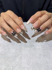ヒョウ柄ネイル