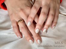 ミルズ オモテサンドウ(MILS omotesando)/ワンカラー(サンドホワイト)