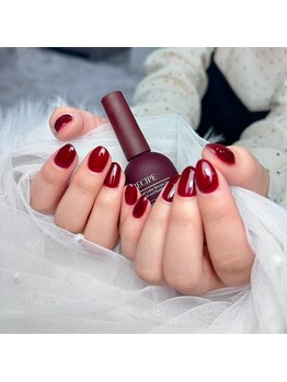 リッカヴァラ(Lycka VALLA)/ワンカラー/ヴァラネイル/ワイン