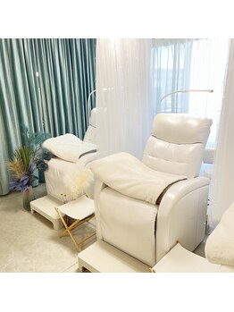 プリュムアイラッシュ(plume eyelash)/