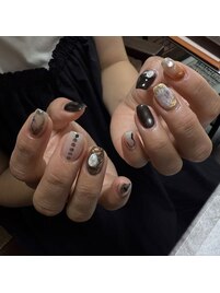 秋ぽっいニュアンスネイル