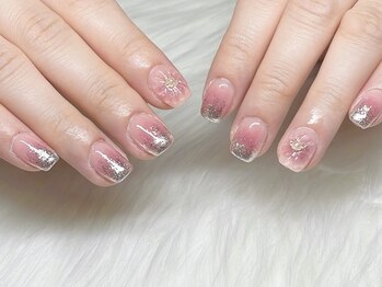 チーク×お花ネイル★