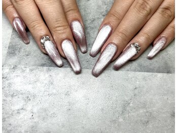 ケーエヌ(KN)/マグネットネイル