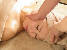 アバティック(ABatick)/【小顔コルギ】