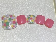 リラ(RIRA)/春のフットネイル　8000円