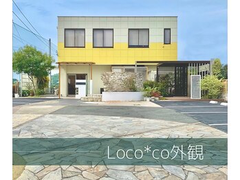ロココ 山口店(Lococo)/白地に黄色の建物です。