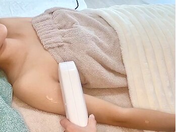コンフィ(Comfy)の写真/親子・男女問わず施術可能◎好きな時に気軽に脱毛をしてツルスベ肌に！脱毛が初めての方にもおススメです♪