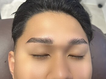 エムズアイブロウ 大和西大寺(M’sアイブロウ)/メンズハリウッドブロウリフト