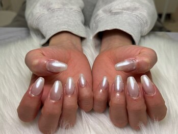 ロエン 北岡崎(ROEN)/ホワイトオーロラネイル