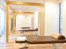 HMGはなもも整骨院 鍼灸院