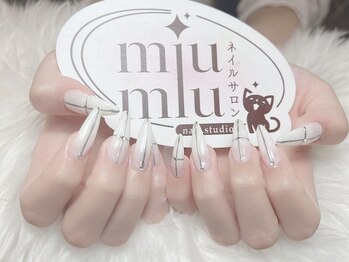 ミュウミュウ(miumiu)/春ネイル