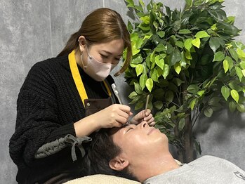 メイククラッシュ 錦糸町(Make●Crush)の写真/男性主役の眉毛サロンなので、周りを気にすることなく落ち着いた空間♪清潔感UPで、自信の持てる自分へ◎