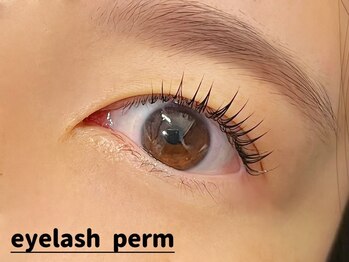 デフィ(De'fi)/似合わせまつ毛パーマ¥4600~