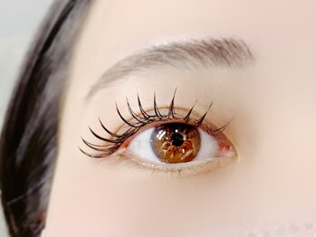 スリーエススタイルズ(3s Styles)の写真/《目元を華やかにパッチリとしたまつ毛に♪》最高級セーブル使用◆まつ毛の負担は最小限に自然な仕上がり★