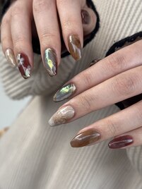 ブラウン系ニュアンスネイル