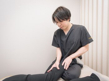 アールカフェドボーテ(R cafe de beaute)の写真/なかなかとれない足のむくみ、疲れでお悩みの方に！マッサージとストレッチで血行を促進しスッキリ改善◎