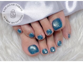ネイルズガッシュ 武蔵小山店(NAILsGUSH)の写真/サンダルの季節になってきました♪マグネットやアートも！イベントや旅行前にもおすすめ★