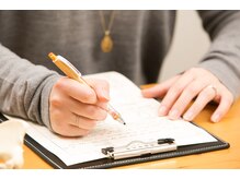 里の整体 京都/2,テーブル席へお掛け下さい。