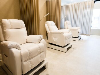 アールディ アイ ネイル(ARDY EYE NAIL)