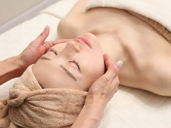 キラン 神戸店(Kiran)の写真/Kiranでは丁寧なカウンセリングと、お客様のお悩みやご希望に合わせた施術で小顔ケアを提供しております☆