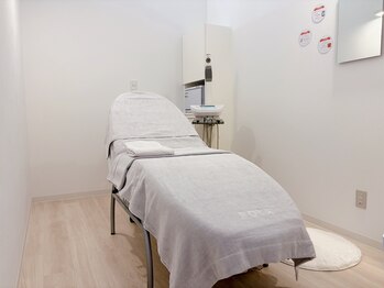 ポーラ ザ ビューティ イオンモール幕張新都心店(POLA THE BEAUTY)/お着替え