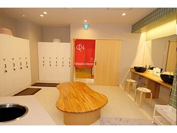 アロマテラピーサロン 和み/女性脱衣場