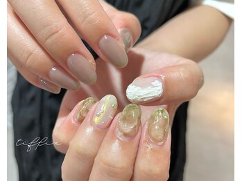 ネイルサロン ティフィン(tiffin)/～アシメぷっくりネイル～