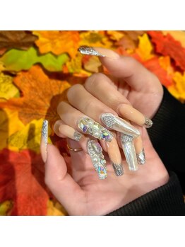 チュウ(Chuu)/スカルプキラキラネイル