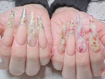 トレジャー(treasure)の写真/トレンドも、自分らしさも叶えるネイル時間。110分アートし放題◎持ち込みデザインOK◎パーツ込み♪