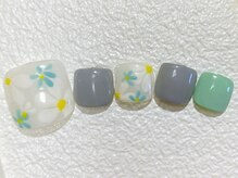 リラ(RIRA)/フットネイル　7300円