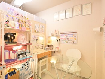 メナードフェイシャルサロン 八戸ノ里駅前店/カウンセリングルーム
