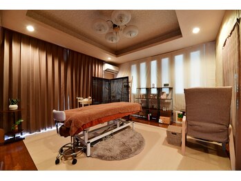 アロマリーフ(aroma Leaf)/店内