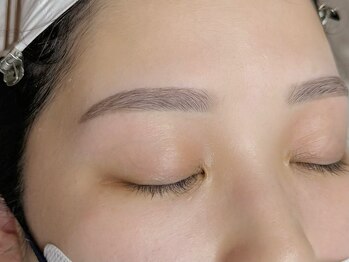 ユノ(Juno)/ふんわり垢抜け眉毛に